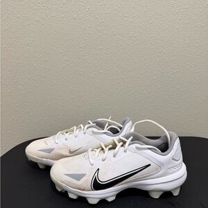 Nike White and Black Trout Baseball Cleats